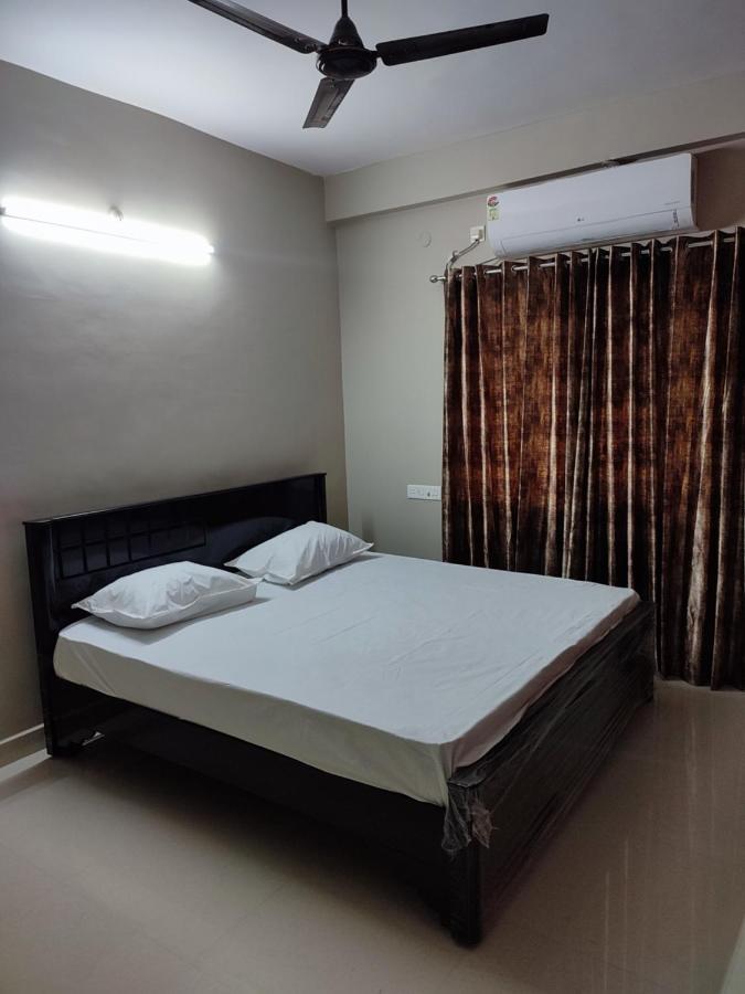 Rahul'S Castle Guest House ヴィシャーカパトナム エクステリア 写真